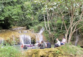 3 Days at Hieu and Mu Waterfalls